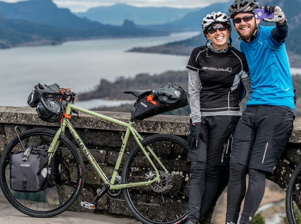 vertrekken dauw extase Bikepacking; wanneer fietsen en lichtgewicht kamperen elkaar ontmoeten